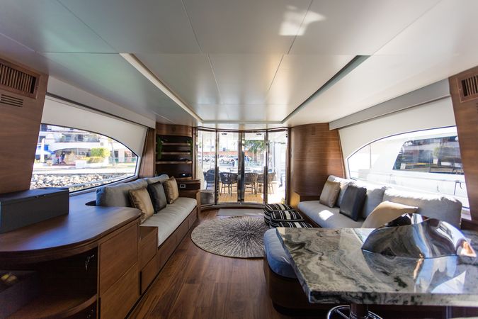 Azimut 85 F | Don Moi