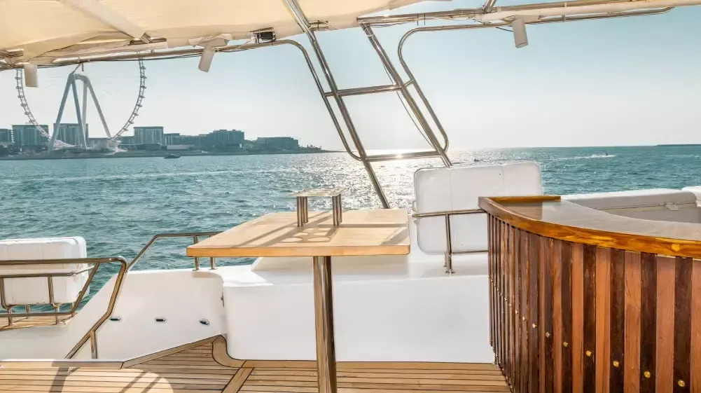 Hatteras 118 | Poseidon