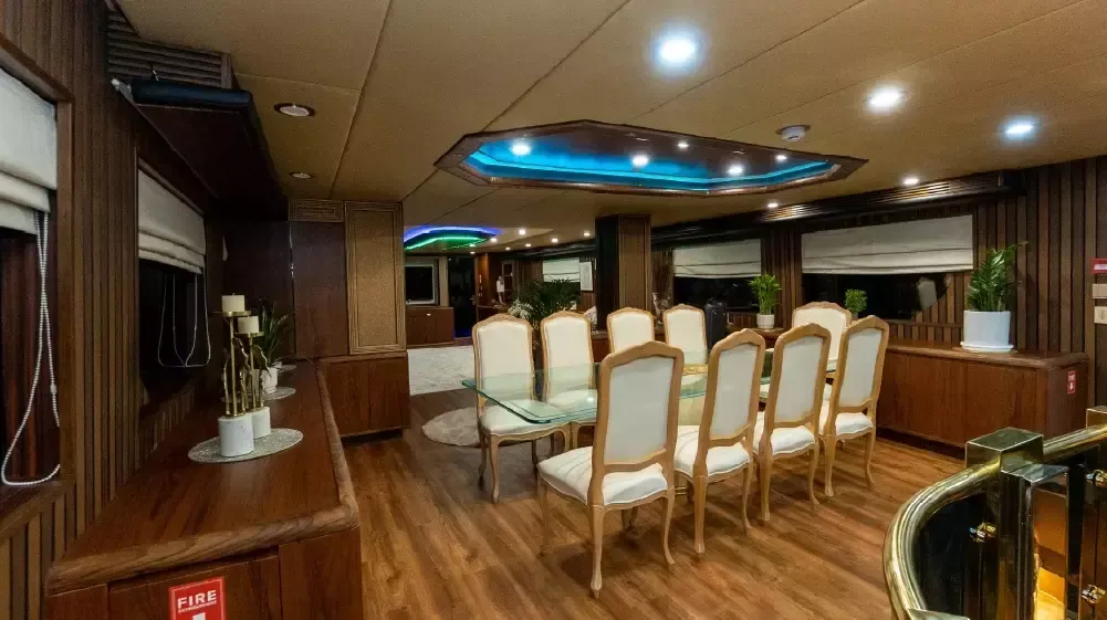 Hatteras 118 | Poseidon