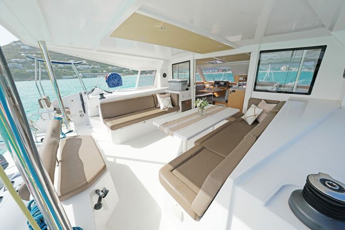 Nautitech 40 | Knot at Work