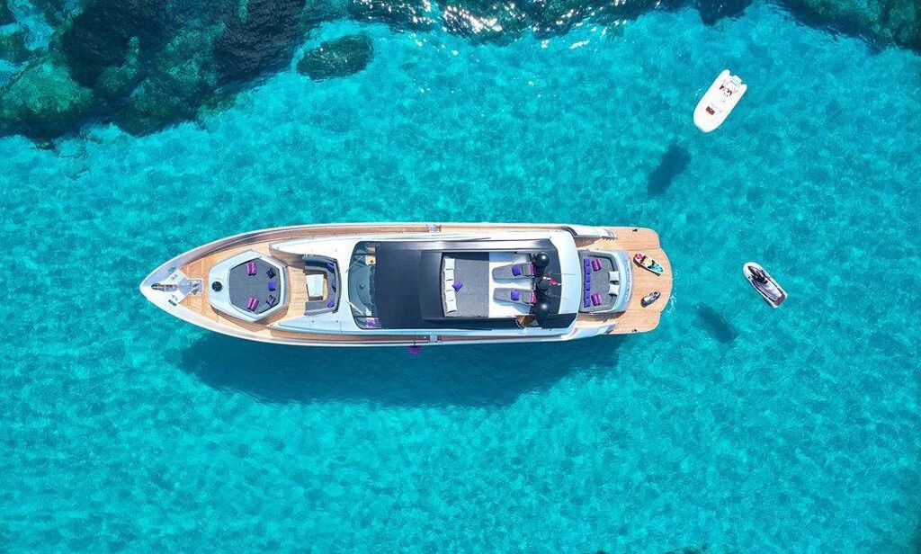 Pershing 90 | Shalimar 2