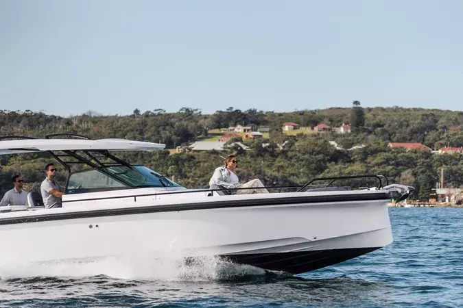 Axopar 37 Sun Top | Alinoa