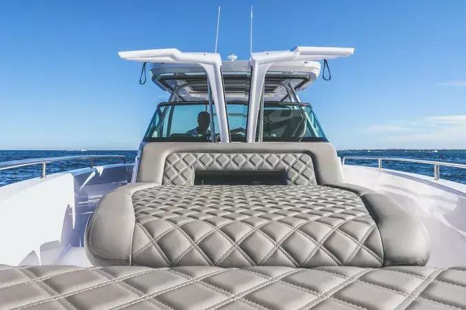 Axopar 37 Sun Top | Alinoa