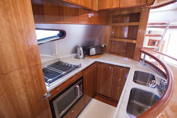 Azimut 68 | My Alara