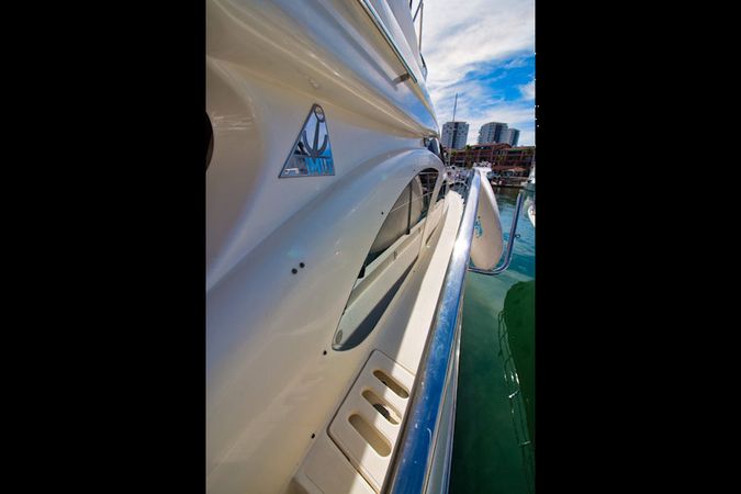 Azimut 58 | Don Joni