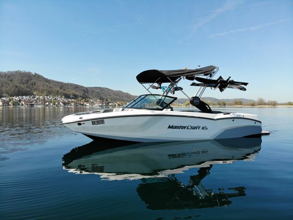 MasterCraft NXT23 | 24