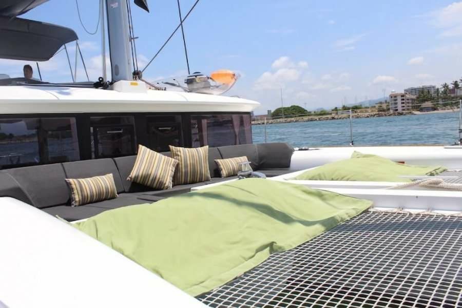 Lagoon 450 F | Catatonic