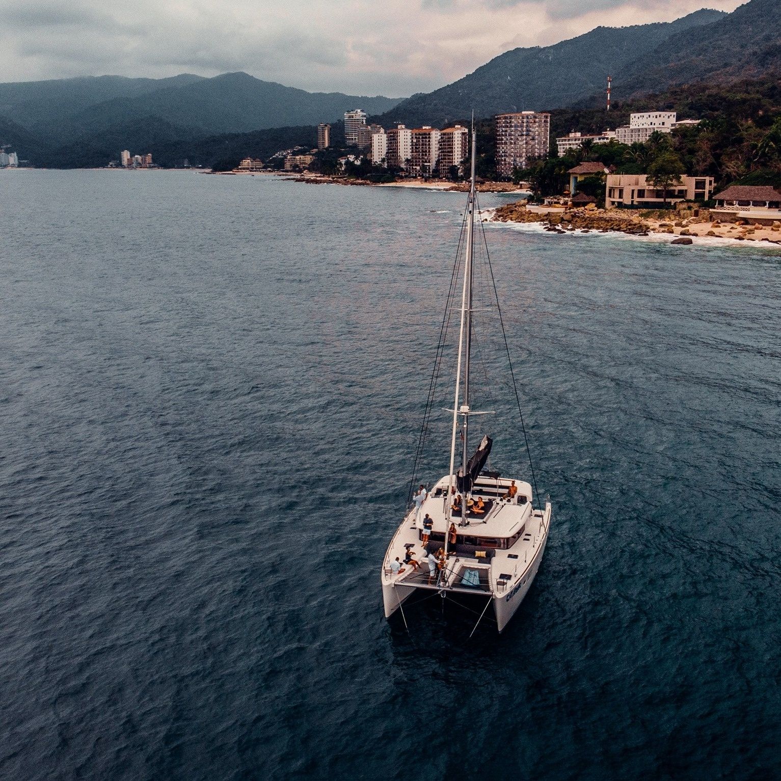 Lagoon 450 F | Catatonic