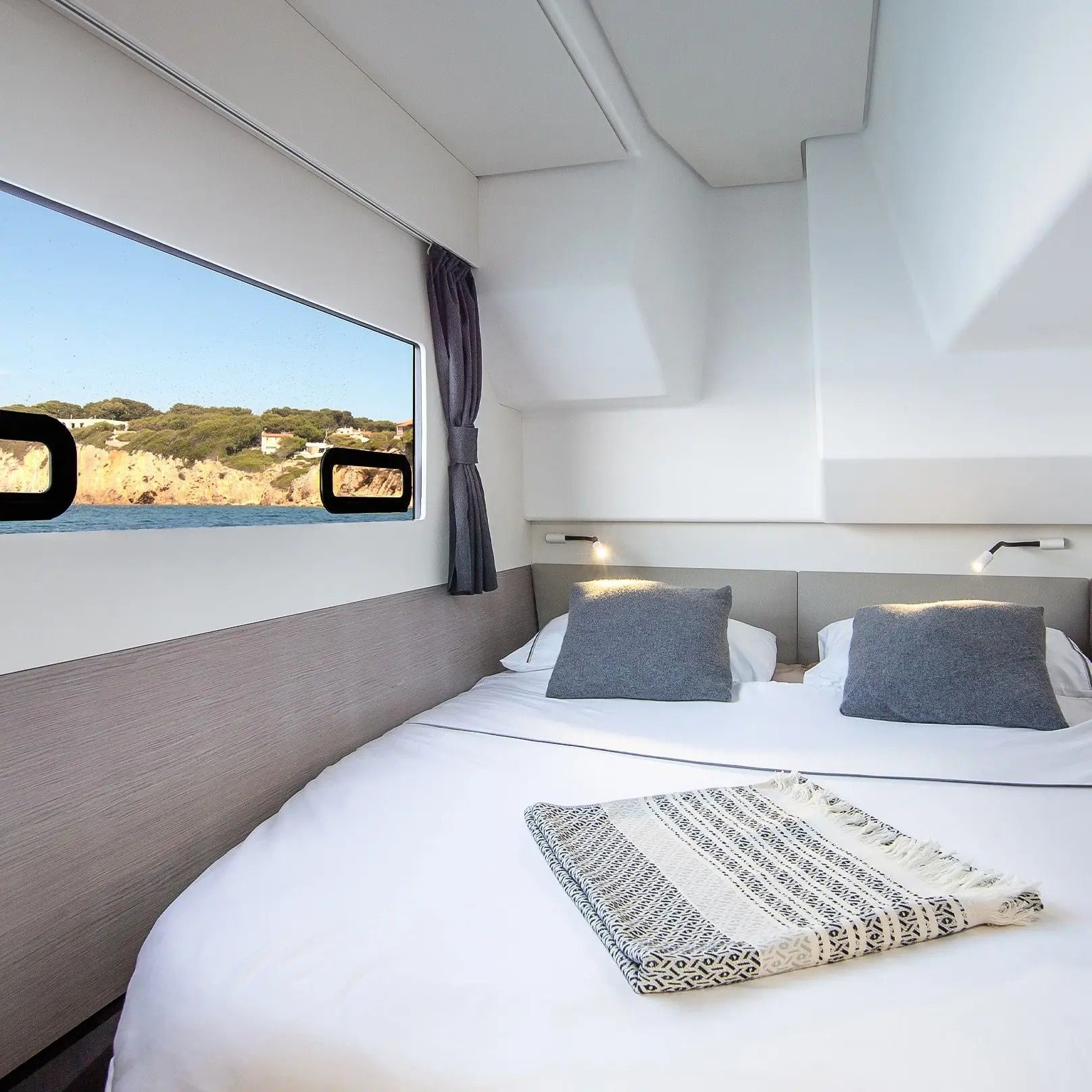 Fountaine Pajot MY 4.S | Blue Champagne