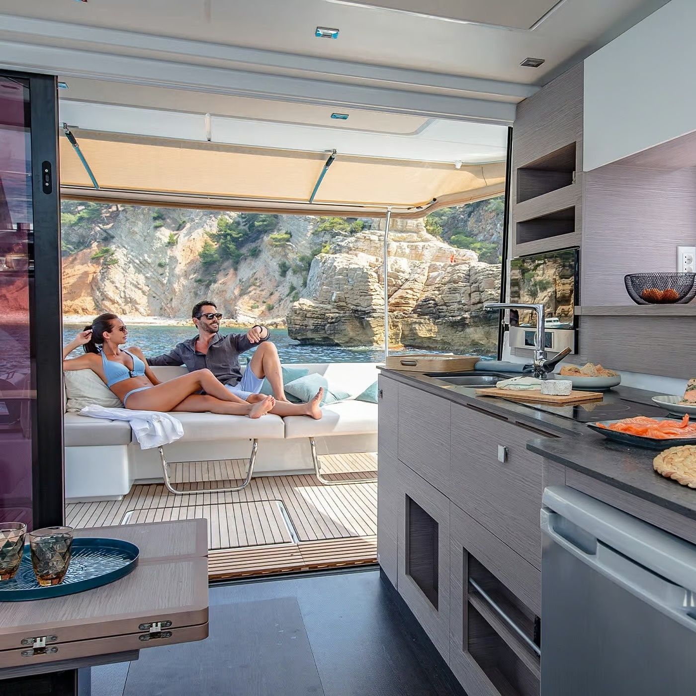 Fountaine Pajot MY 4.S | Blue Champagne