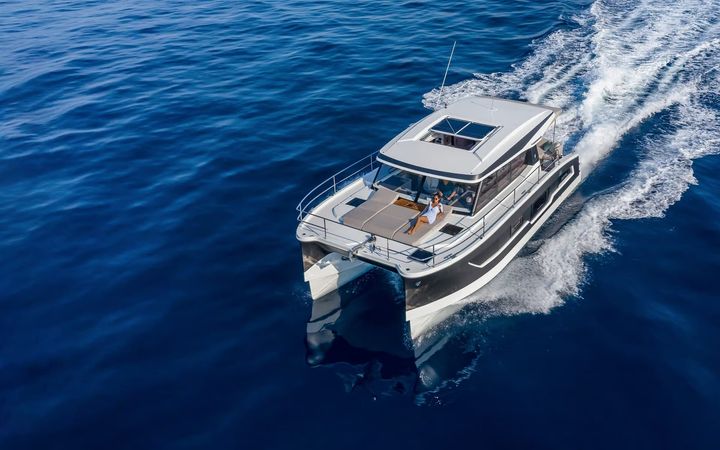 Fountaine Pajot MY 4.S | Blue Champagne
