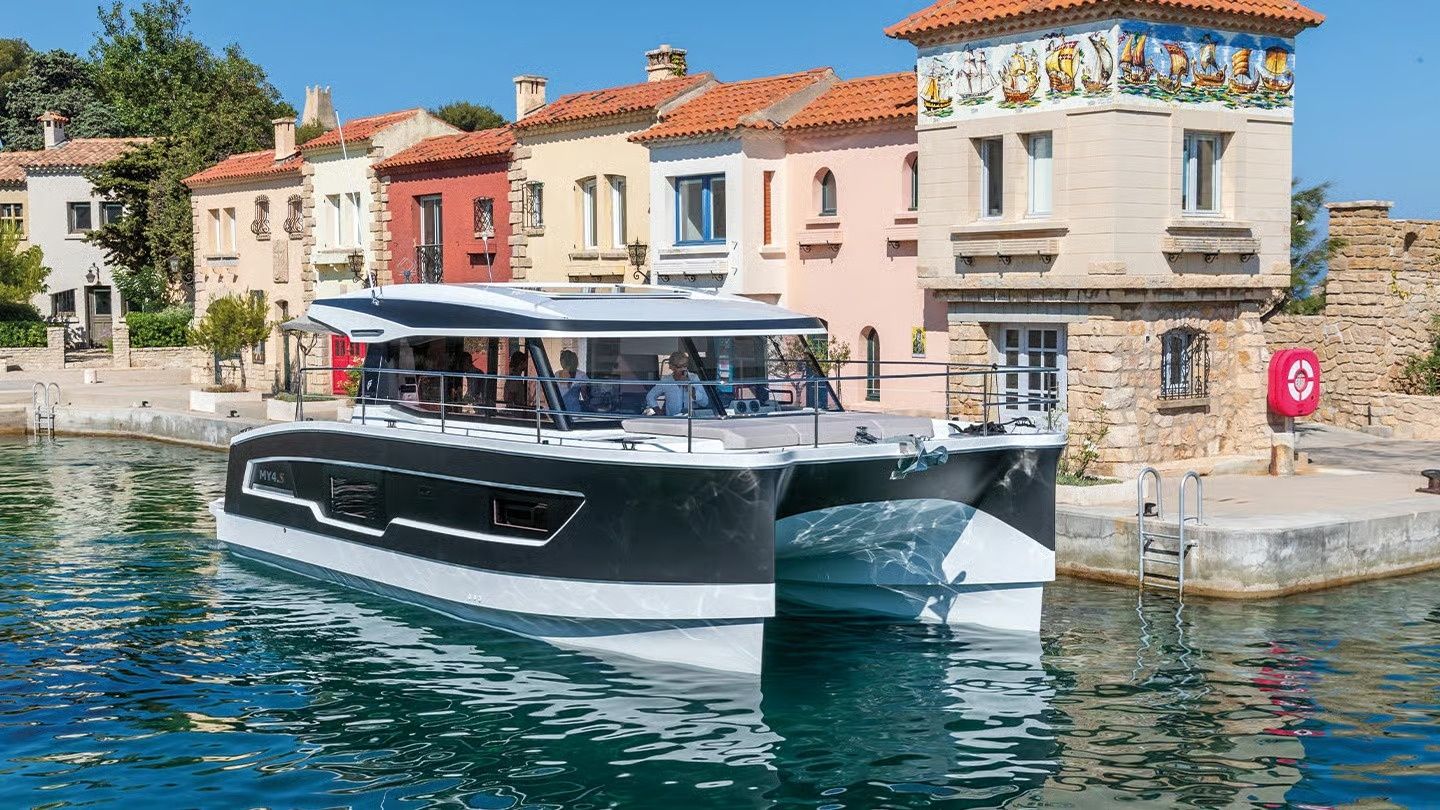 Fountaine Pajot MY 4.S | Blue Champagne