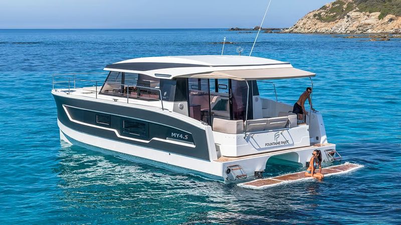 Fountaine Pajot MY 4.S | Blue Champagne