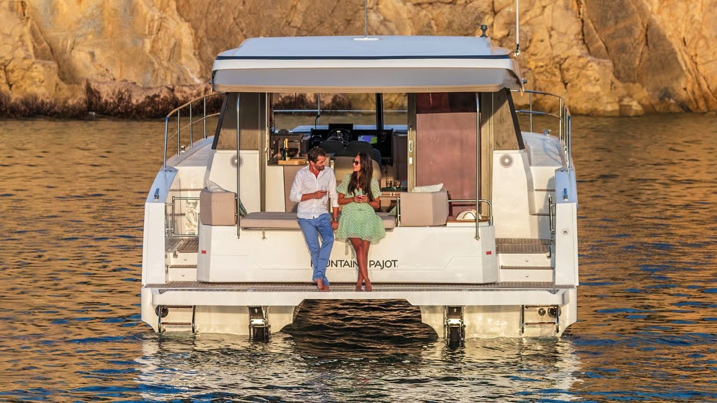 Fountaine Pajot MY 4.S | Blue Champagne