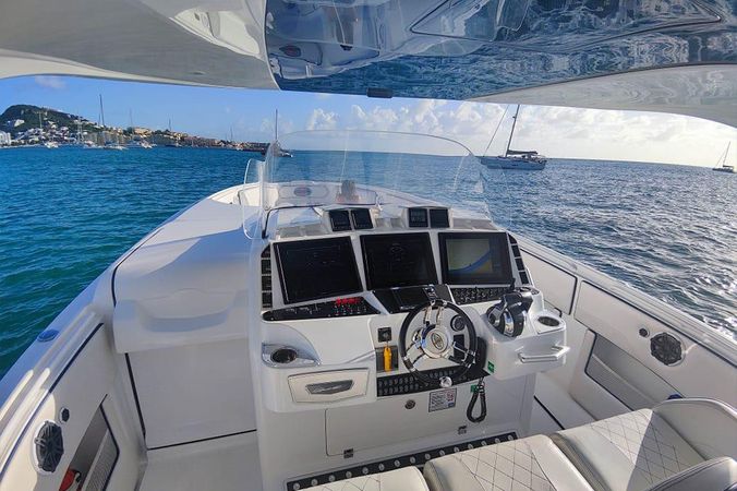 Cigarette Huntress 42 | Mazal