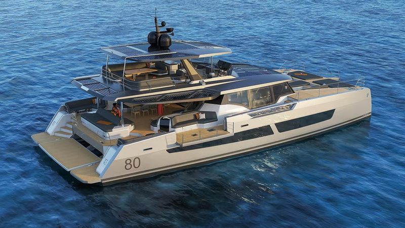 Fountaine Pajot Power 80 | Christal Mio