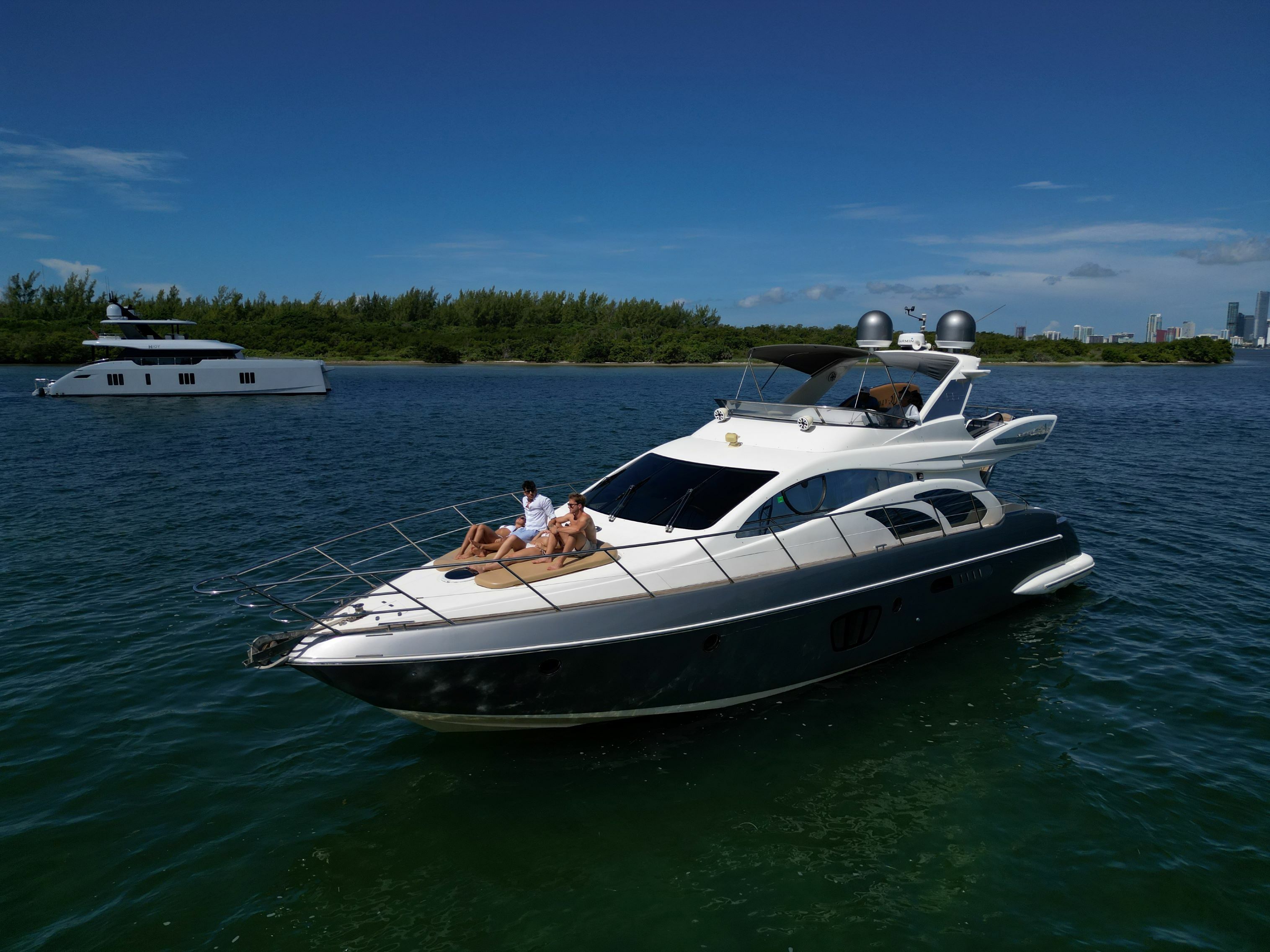 Azimut 55 | Thales