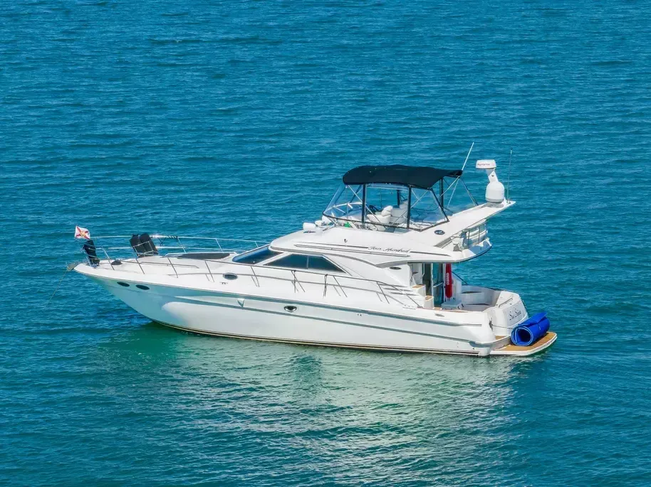 Sea Ray Sedane Bridge 400 | Sea Senora