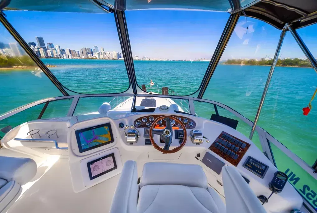 Sea Ray Sedane Bridge 400 | Sea Senora