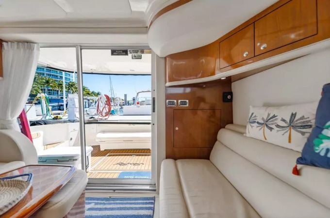 Sea Ray Sedane Bridge 400 | Sea Senora