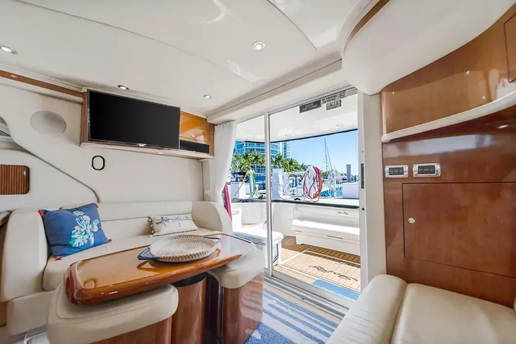 Sea Ray Sedane Bridge 400 | Sea Senora