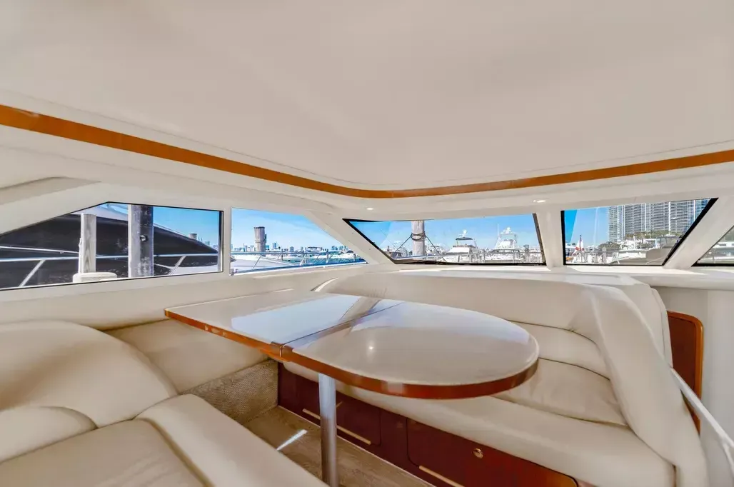 Sea Ray Sedane Bridge 400 | Sea Senora