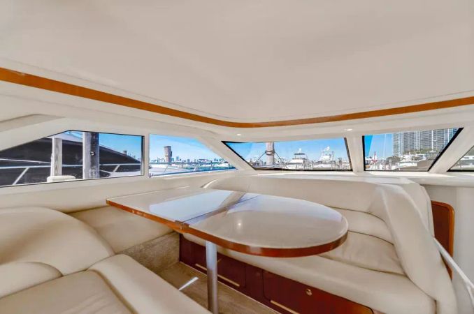 Sea Ray Sedane Bridge 400 | Sea Senora