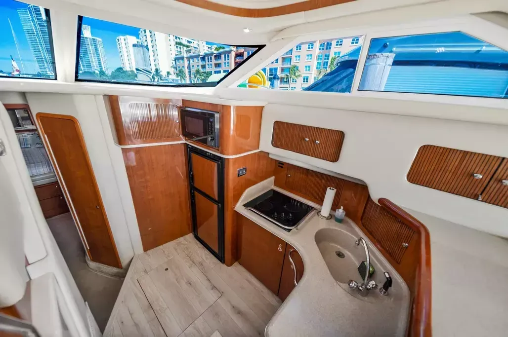 Sea Ray Sedane Bridge 400 | Sea Senora