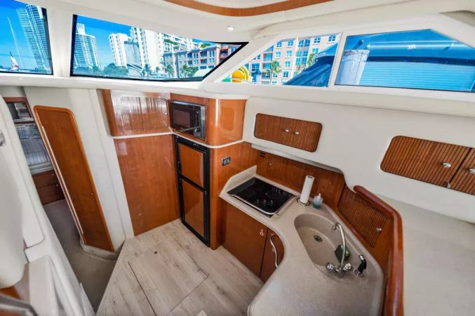 Sea Ray Sedane Bridge 400 | Sea Senora