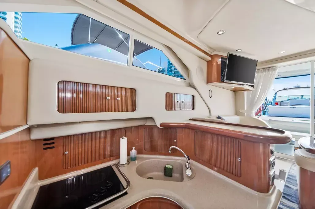 Sea Ray Sedane Bridge 400 | Sea Senora