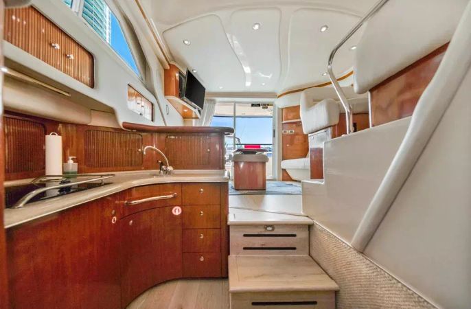 Sea Ray Sedane Bridge 400 | Sea Senora