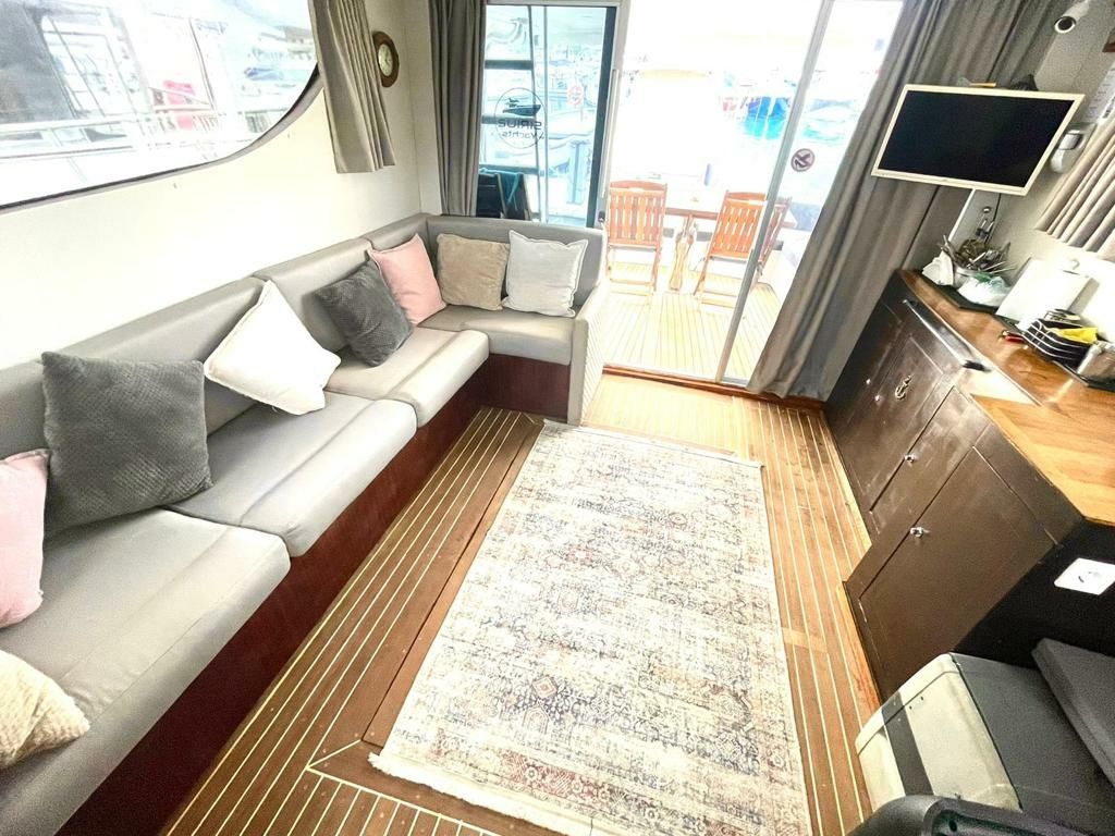 Custom Built 49 | Sirius 1