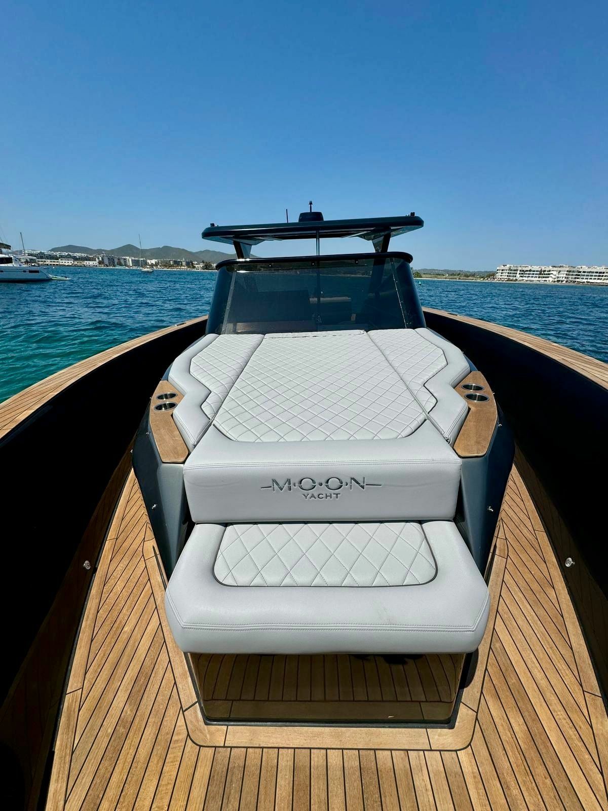 Moon 45 | Moon Yacht