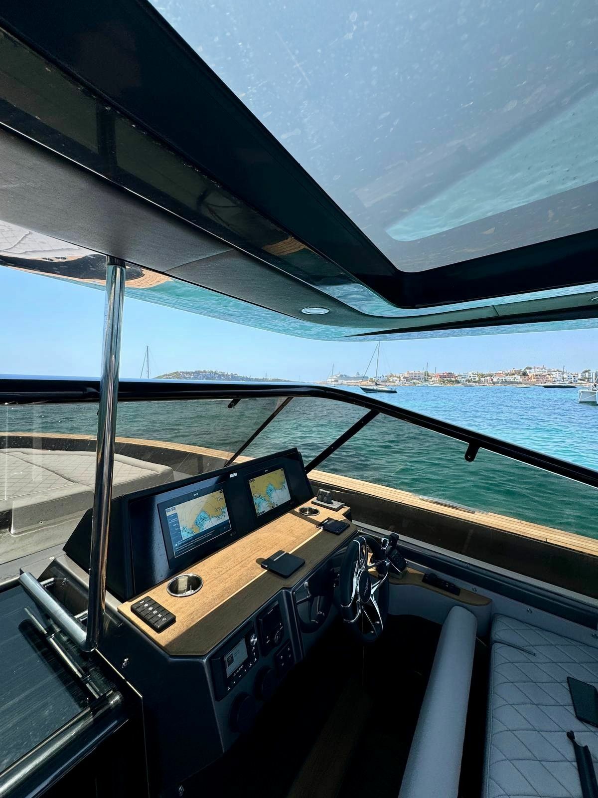 Moon 45 | Moon Yacht
