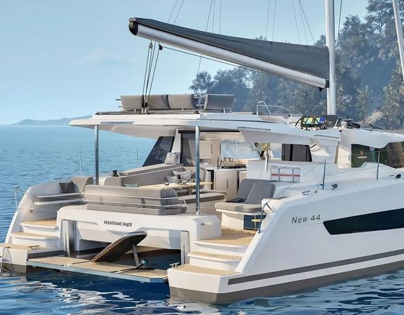 Fountaine Pajot Quatuor 44 | Manatee