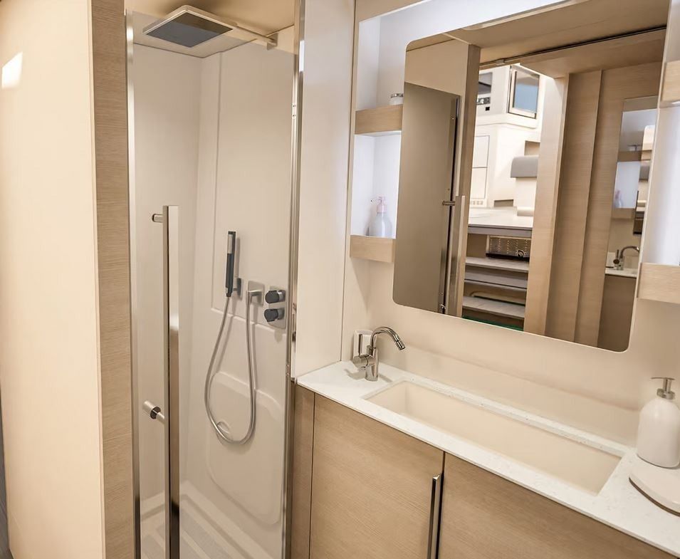 Fountaine Pajot Quatuor 44 | Manatee