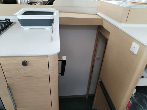 Fountaine Pajot Quatuor 44 | Manatee