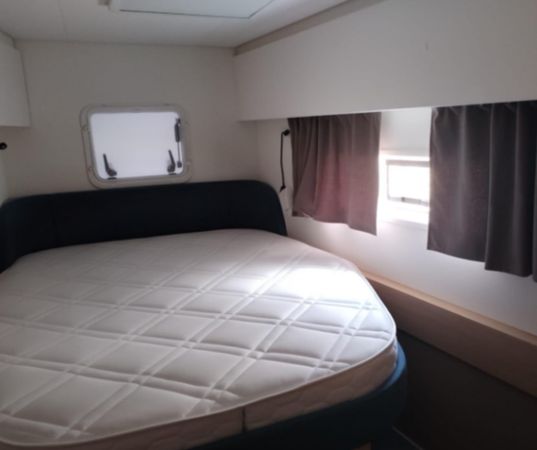 Fountaine Pajot Quatuor 44 | Manatee