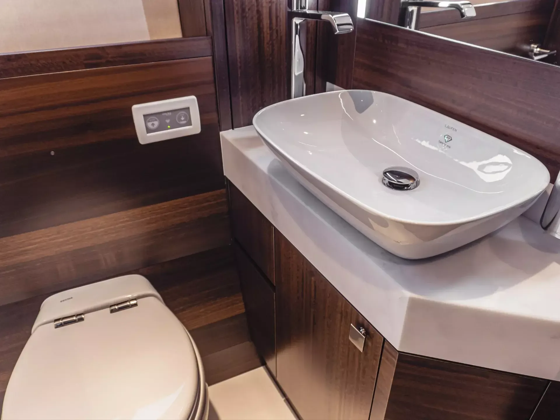 Sunseeker Manhattan 55 | Perfection Still