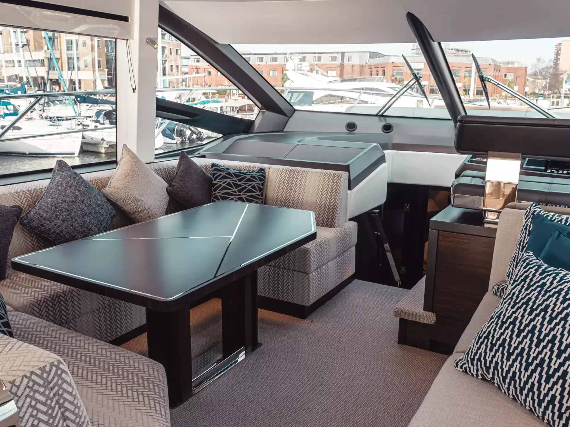 Sunseeker Manhattan 55 | Perfection Still