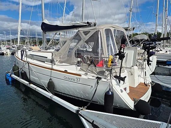 Beneteau Oceanis 37 | Serenade
