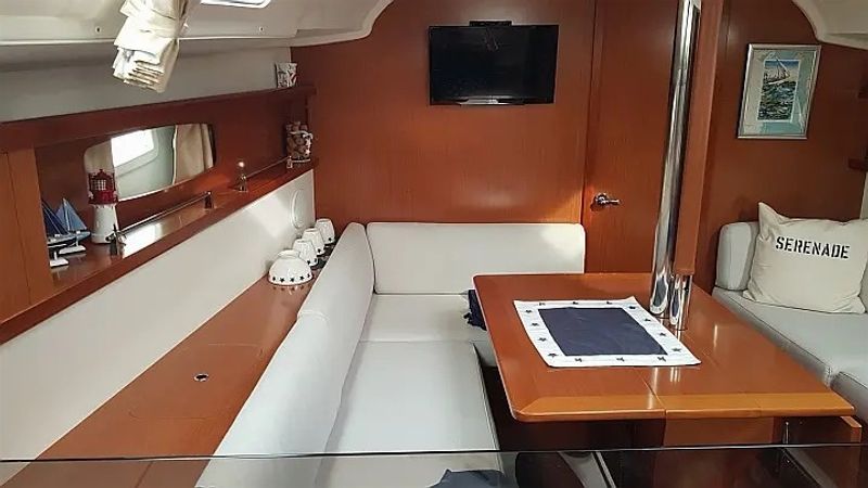 Beneteau Oceanis 37 | Serenade