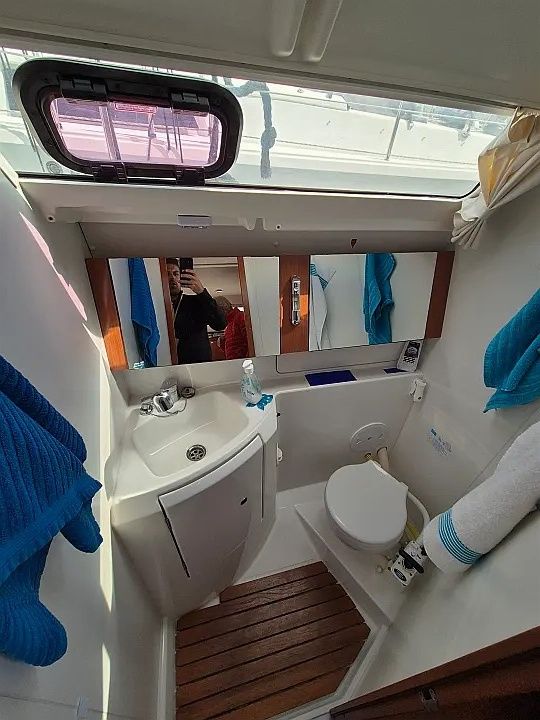 Beneteau Oceanis 37 | Serenade