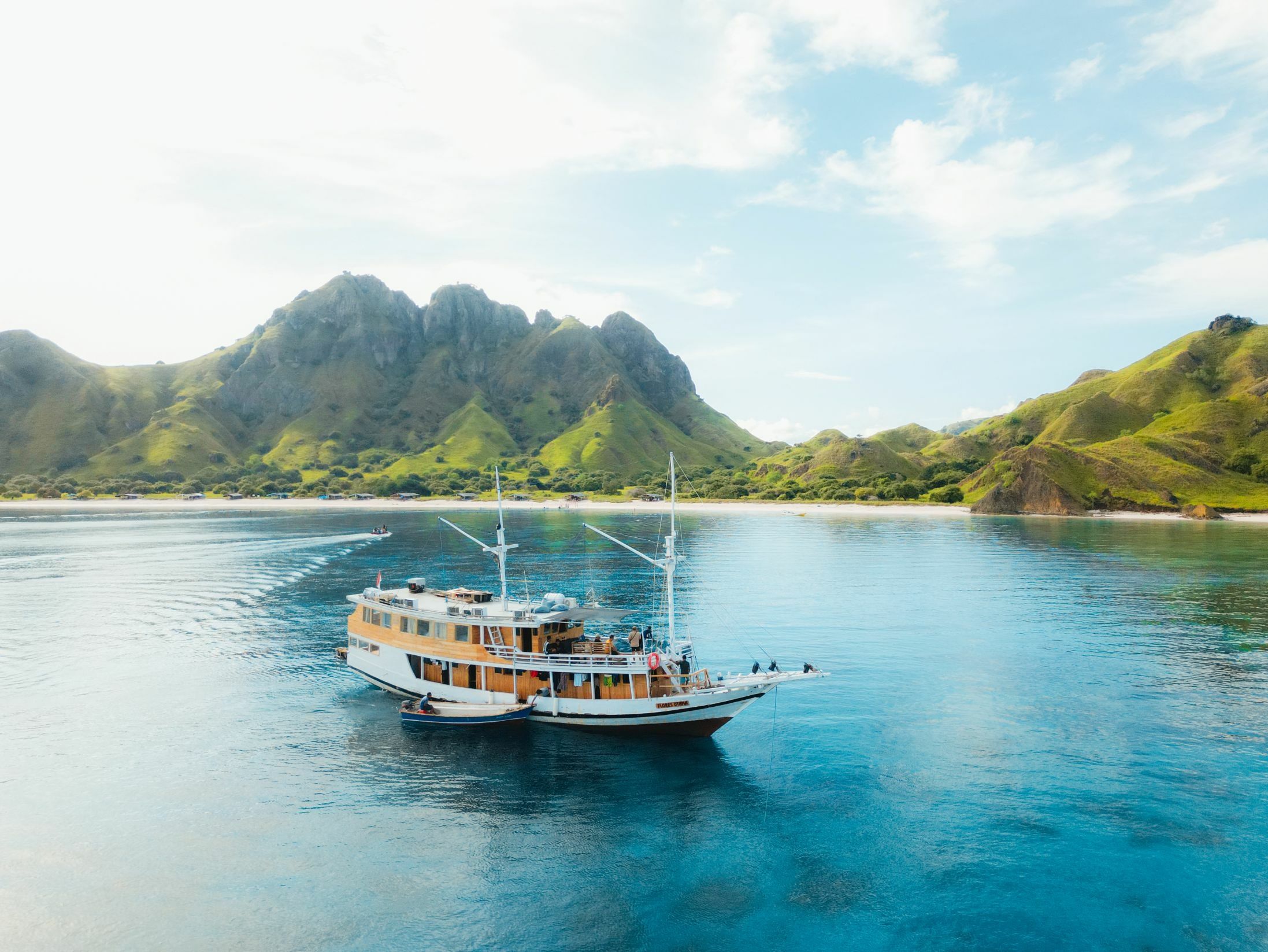 Custom Built 85 | Flores Utama