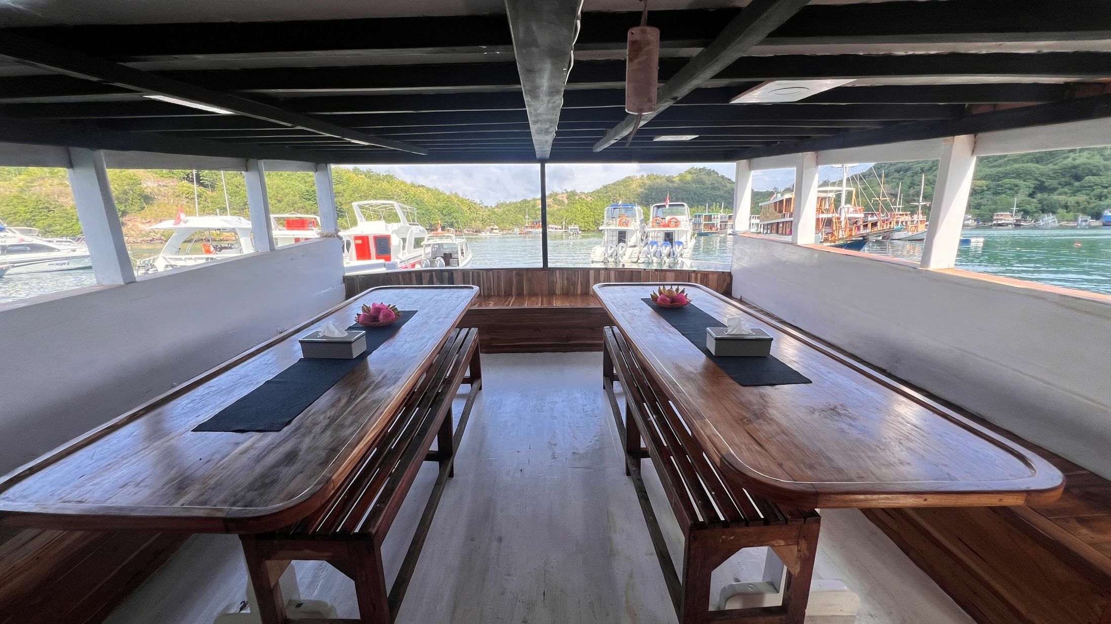 Custom Built 85 | Flores Utama