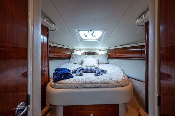 Sea Ray 420 Sundancer | Grand Admiral