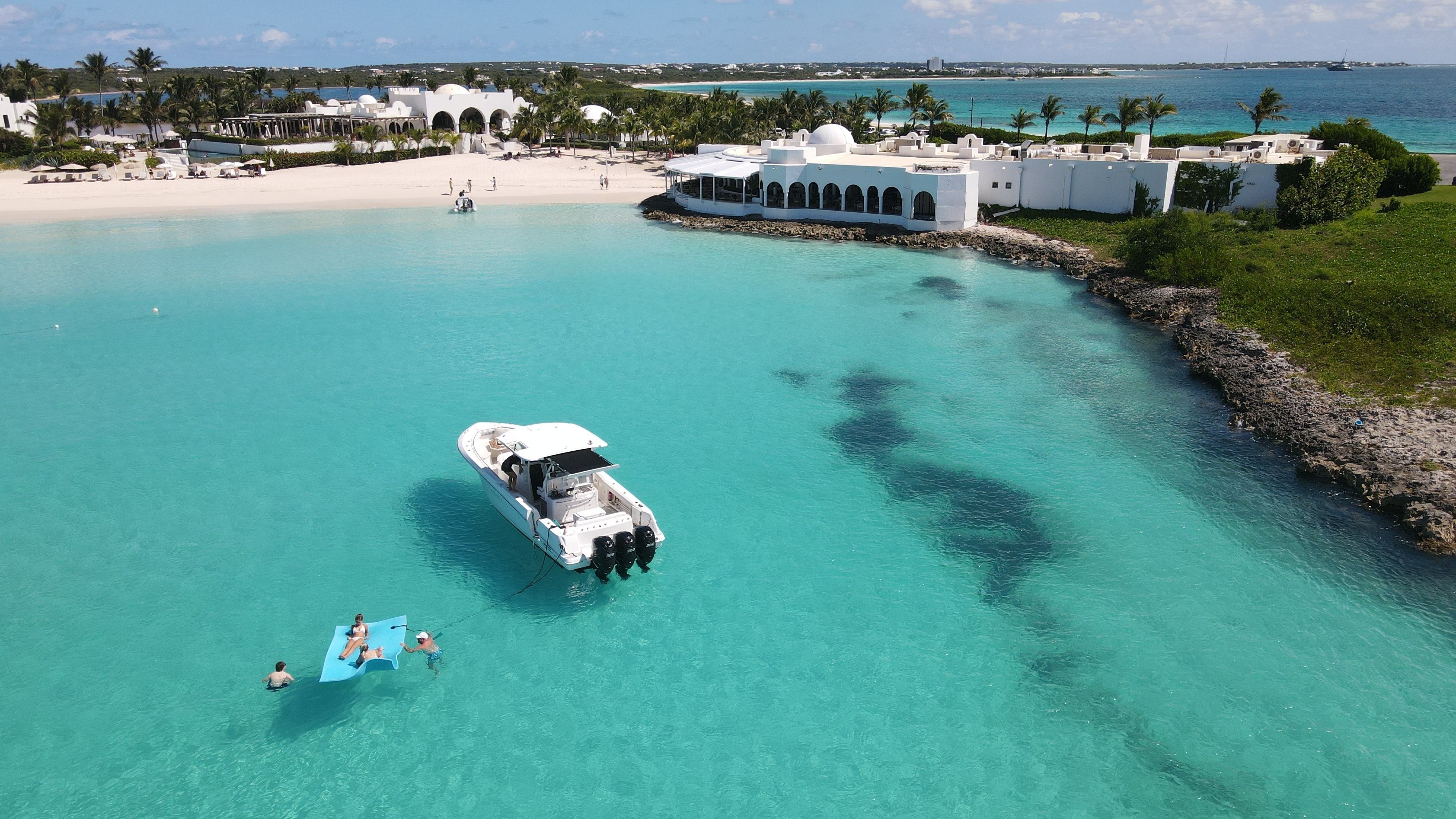 Boston Whaler 380 Outrage | Ultimate 1