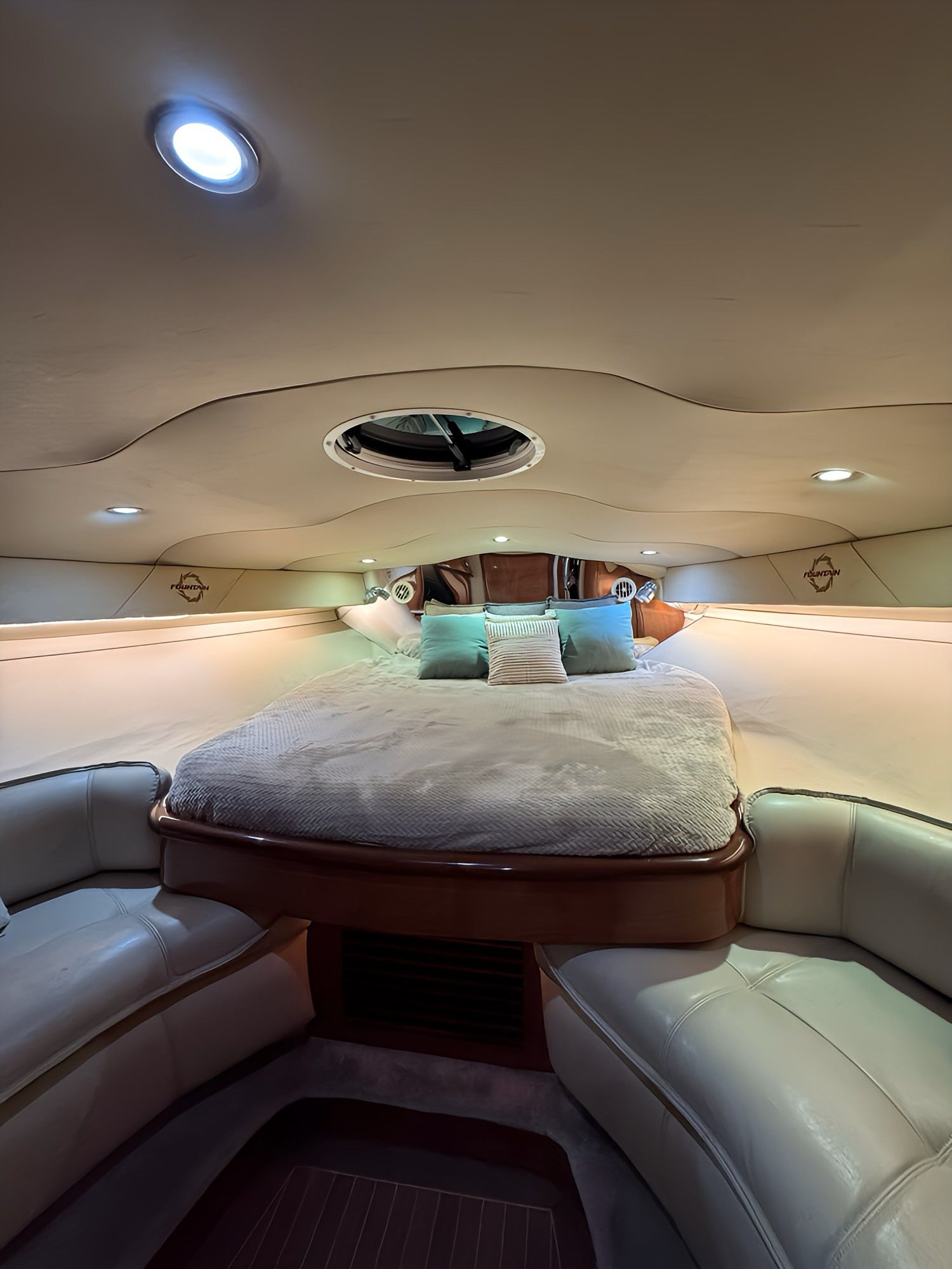 Fountain Custom 53 | Tornado