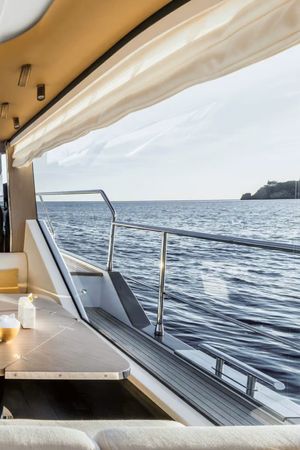 Azimut 60 | Dante