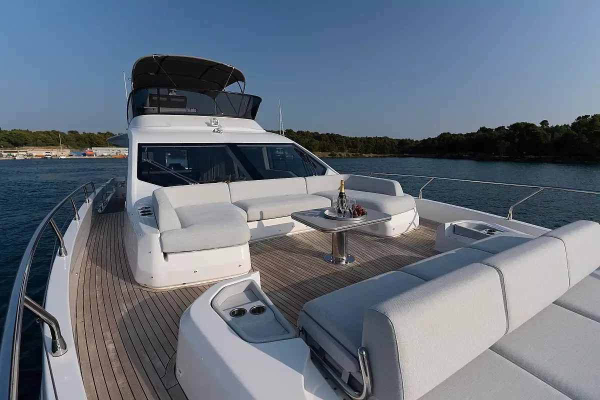 Azimut S7 | Felicita